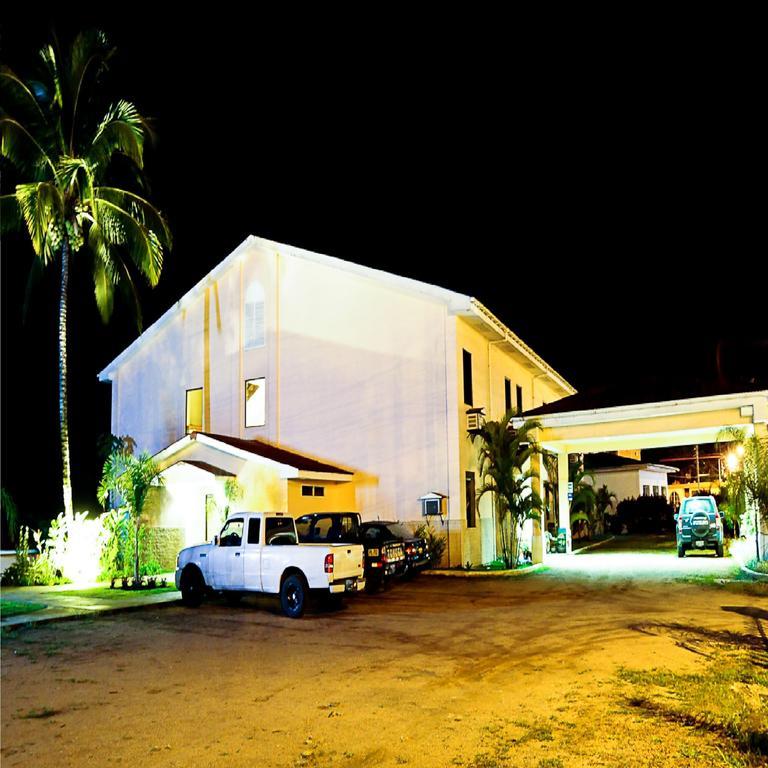 Hotel Presidente Selva Ла Мърсед Екстериор снимка