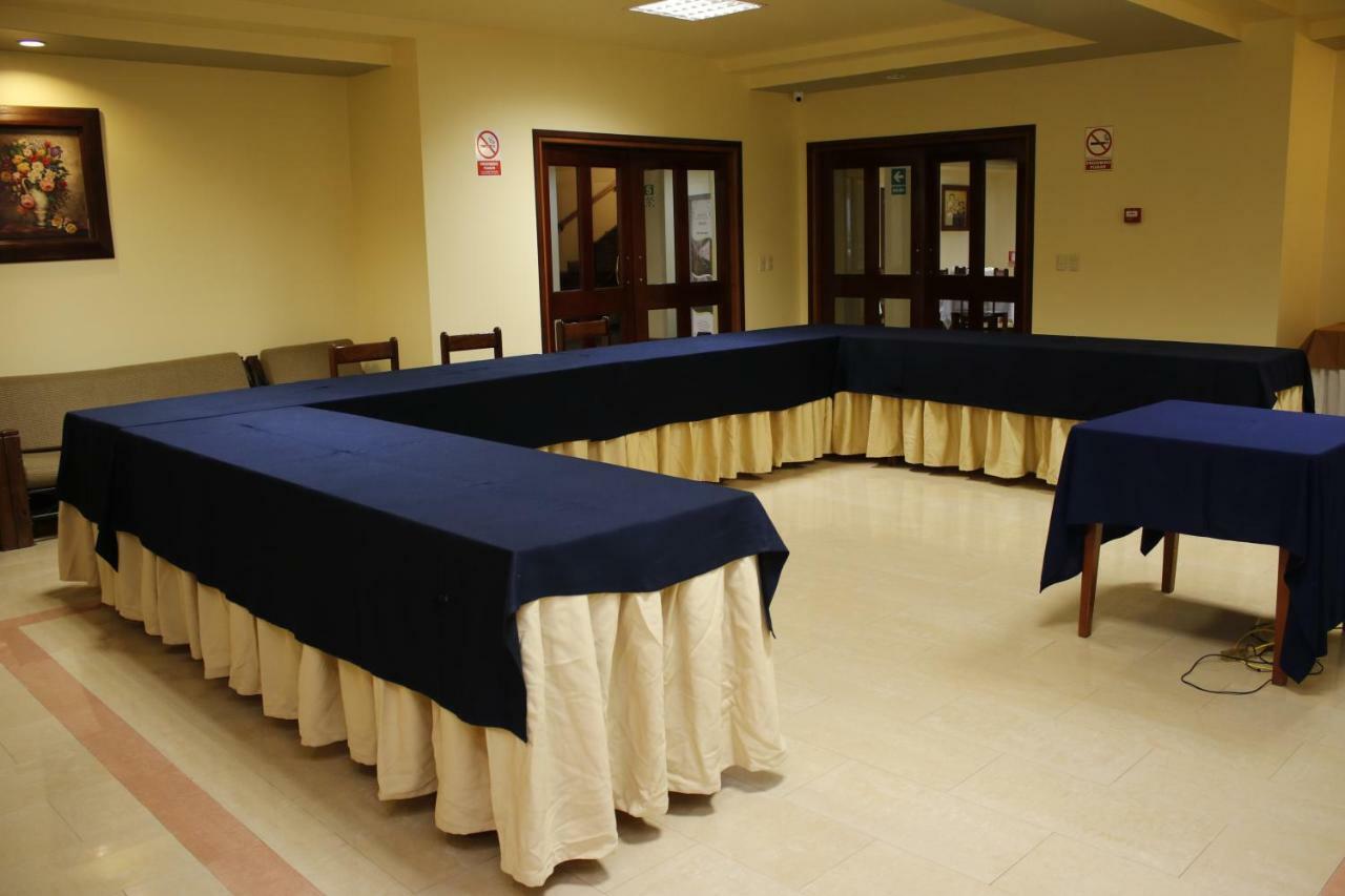 Hotel Presidente Selva Ла Мърсед Екстериор снимка